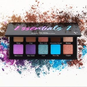 NWT Violet Voss Essentials 2 professional palette